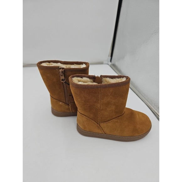 Cat & Jack Suede Leather Upper Faux Fur Lined Girls Winter Boots Size 10 Brown - Picture 2 of 3
